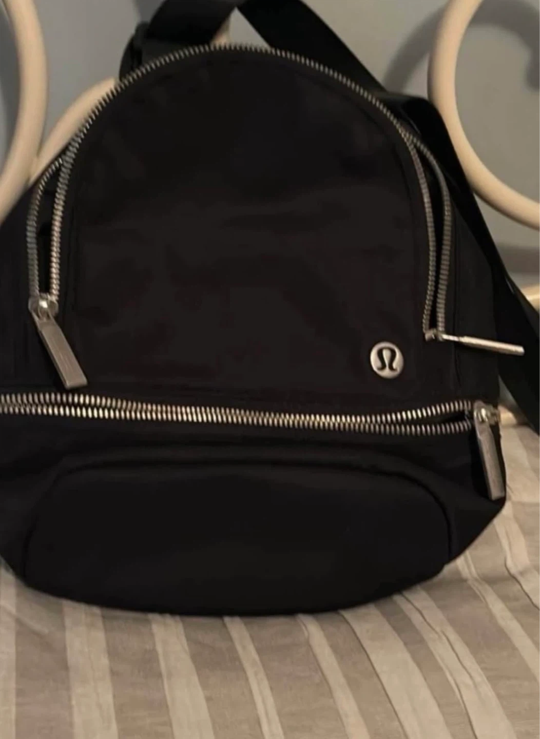 Lululemon backpack 3L small
