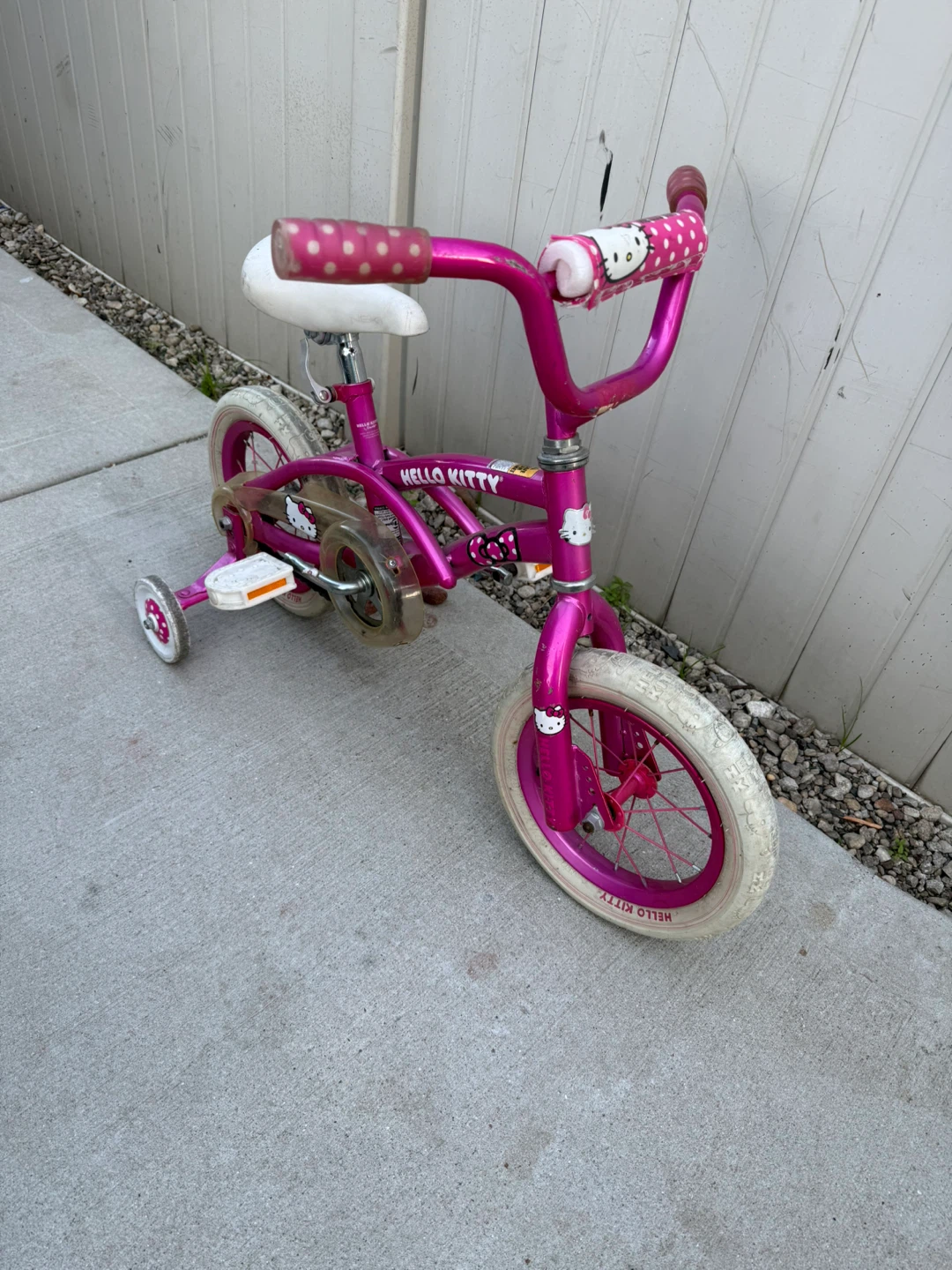 Kids Hello Kitty Pink Training Bike - photo 4