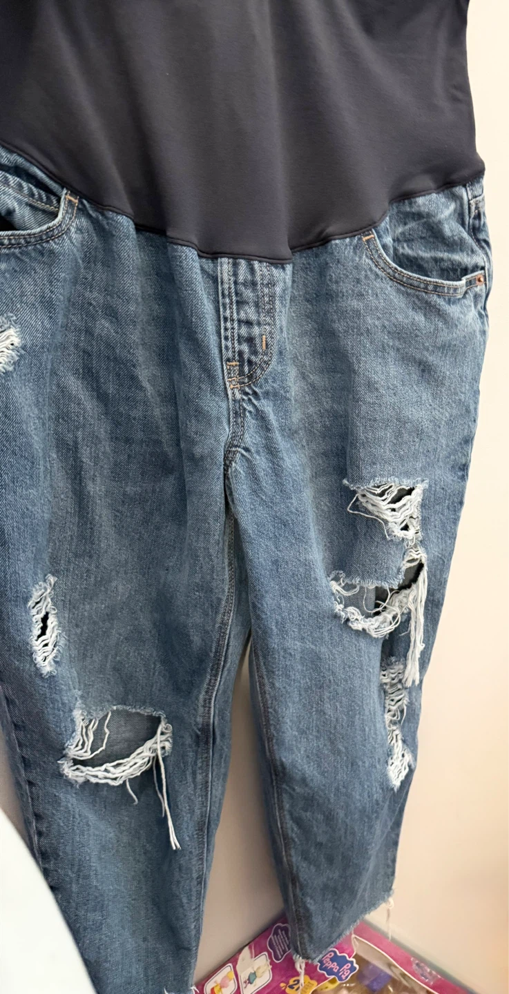 Old Navy Maternity Distressed Jeans Size 16 Short