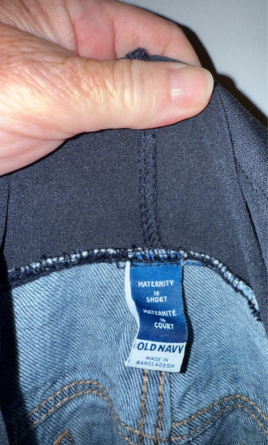 Old Navy Maternity Distressed Jeans Size 16 Short - photo 4