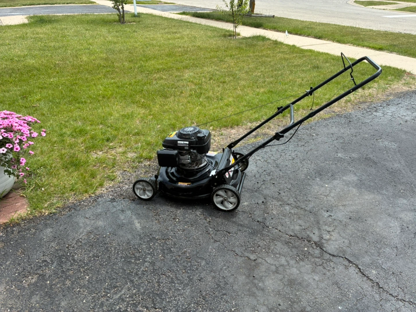 Yard-Man Select 21 inch Self-Propelled Mower - photo 2