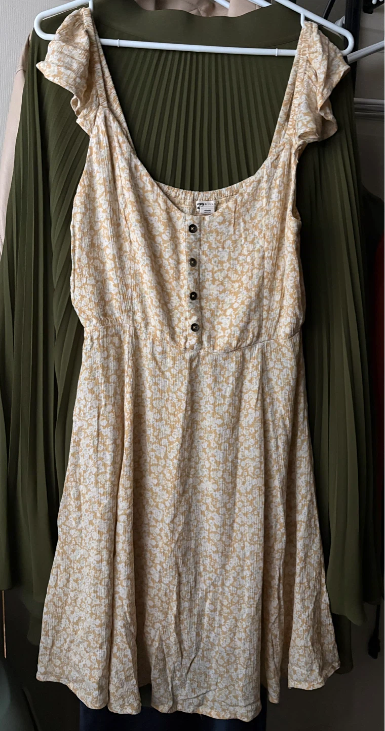 Cute Summer Clothes - Sizes L, XL + XXL - $5 each!! - photo 3