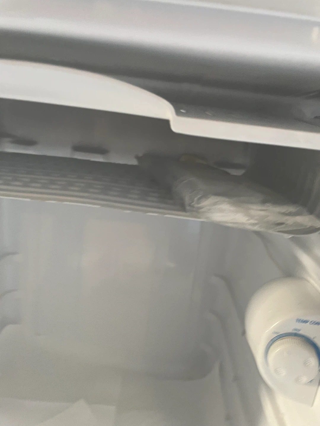 GE Mini Fridge - photo 5