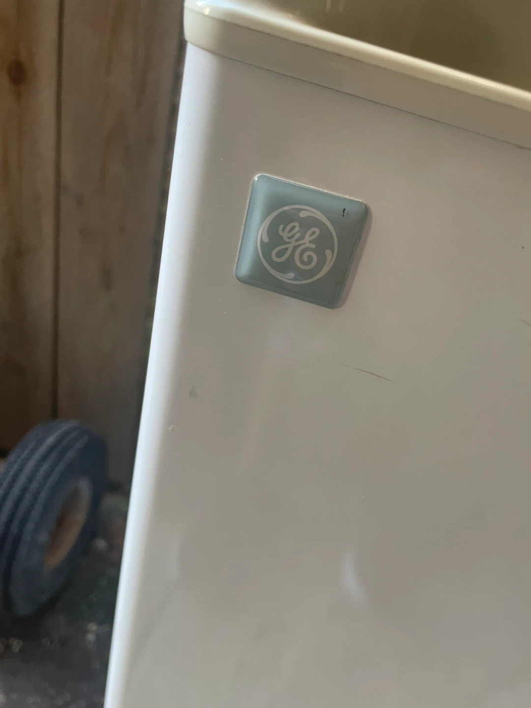 GE Mini Fridge - photo 2