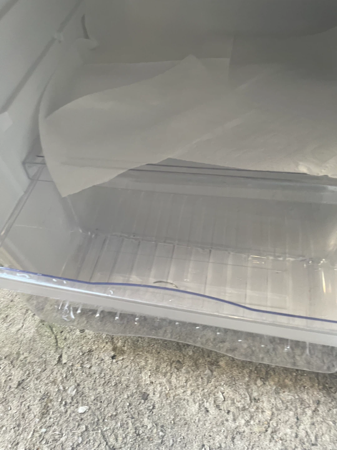 GE Mini Fridge - photo 4