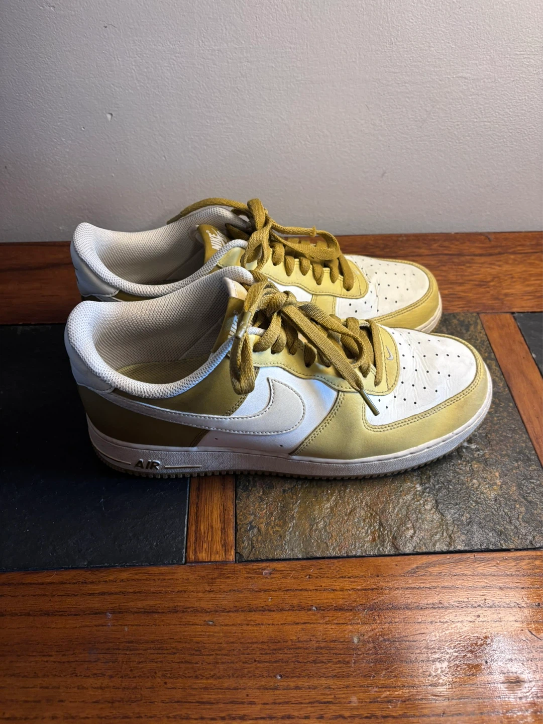 Nike Air Force 1 – Size 10 – Gold/White - photo 3