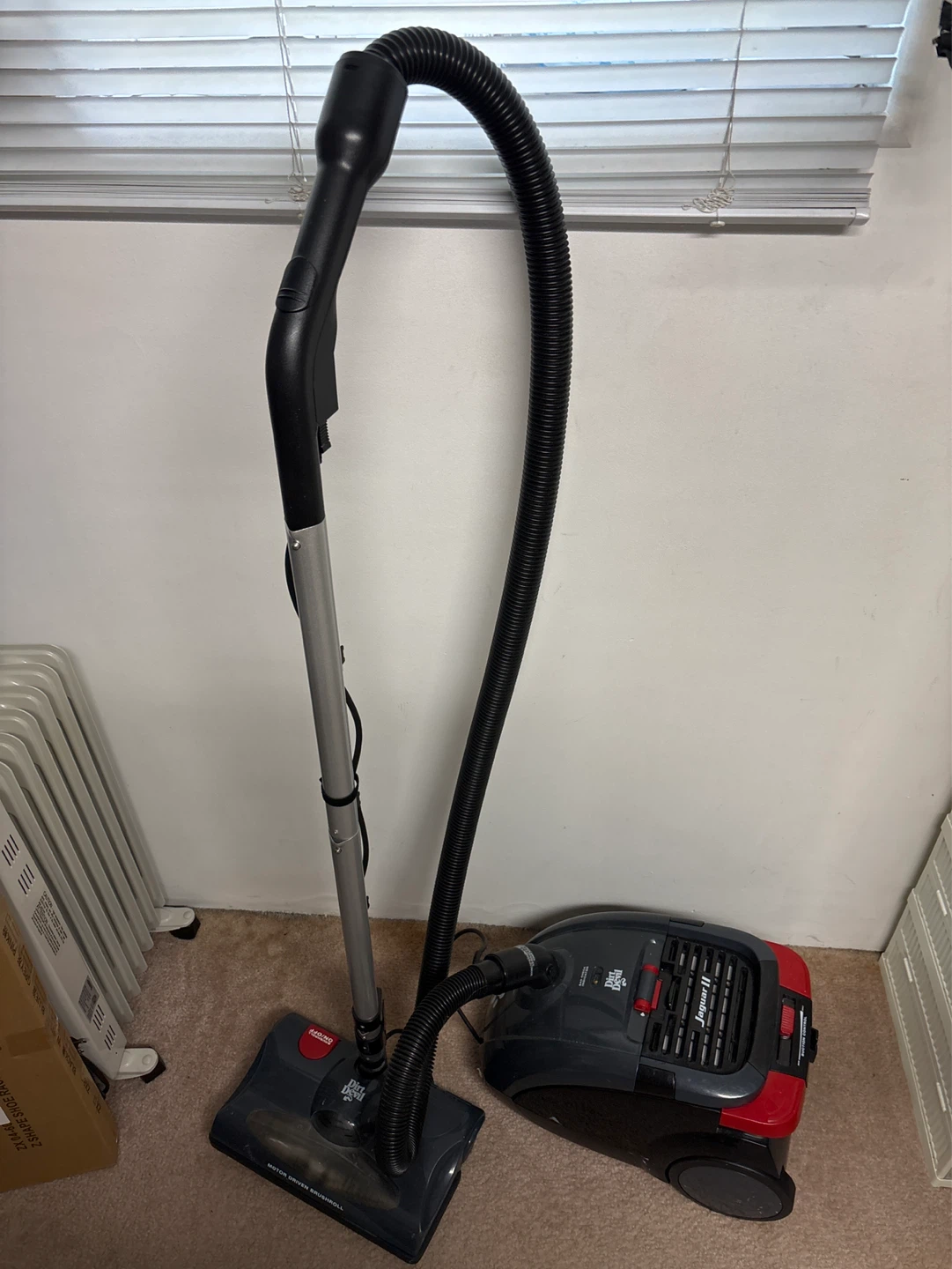 Dirt Devil Jaguar II Vacuum Cleaner - photo 3