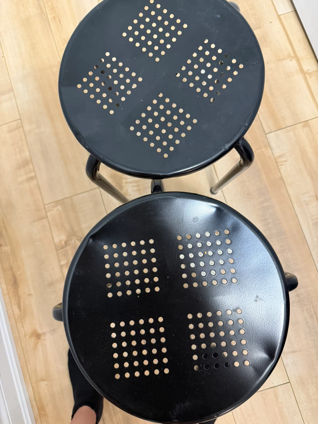 Black Metal Stool - photo 2