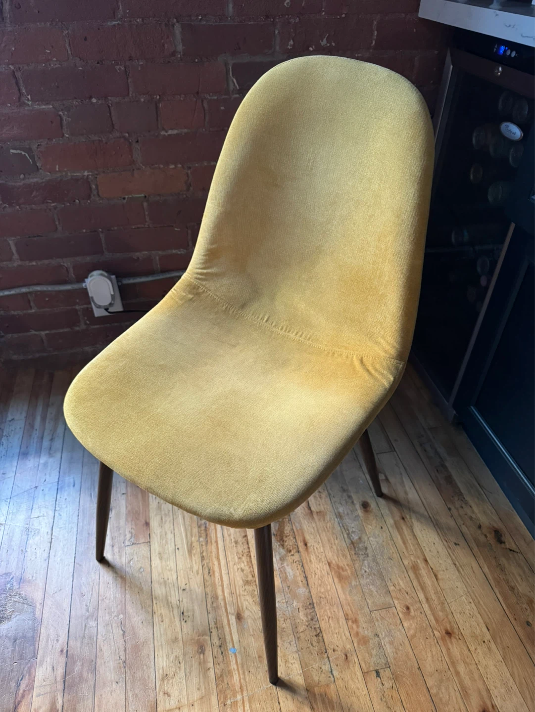 Set of 4x Yellow Velvet Dining Chair