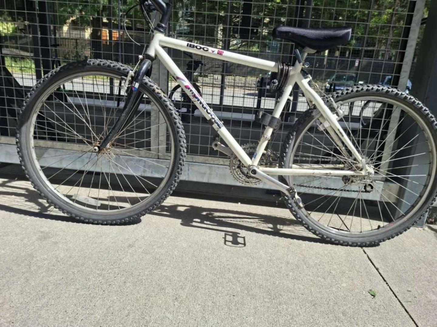 Mongoose 1800T Mountain Bike - photo 3