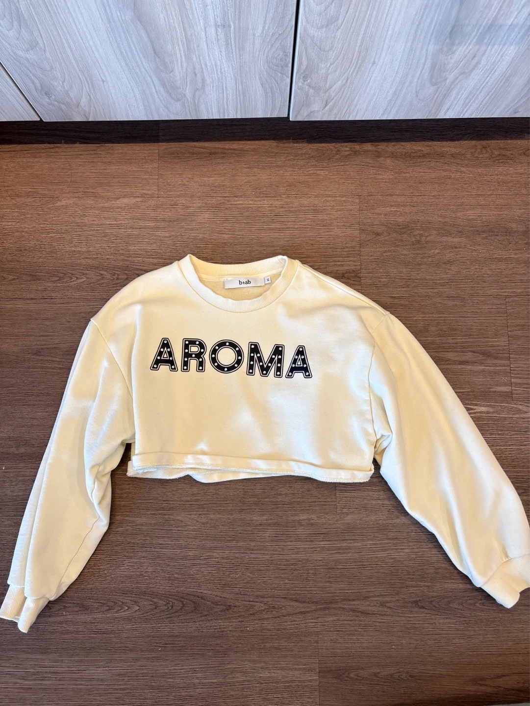 b+ab brand Crop Baby Yellow Graphic Tee
