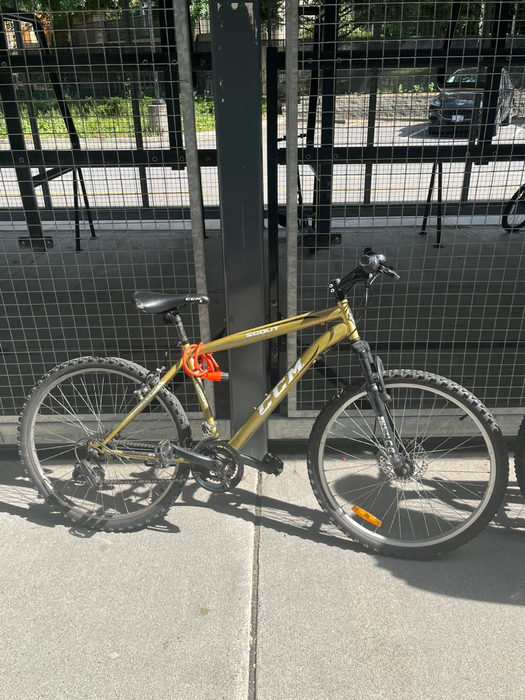 CCM Scout Mountain Bike - photo 2