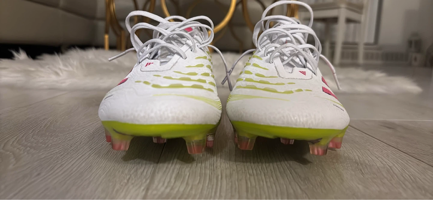 Valverde Laced 2025 Elite Adidas Predator Celestial Victory Pack - photo 4