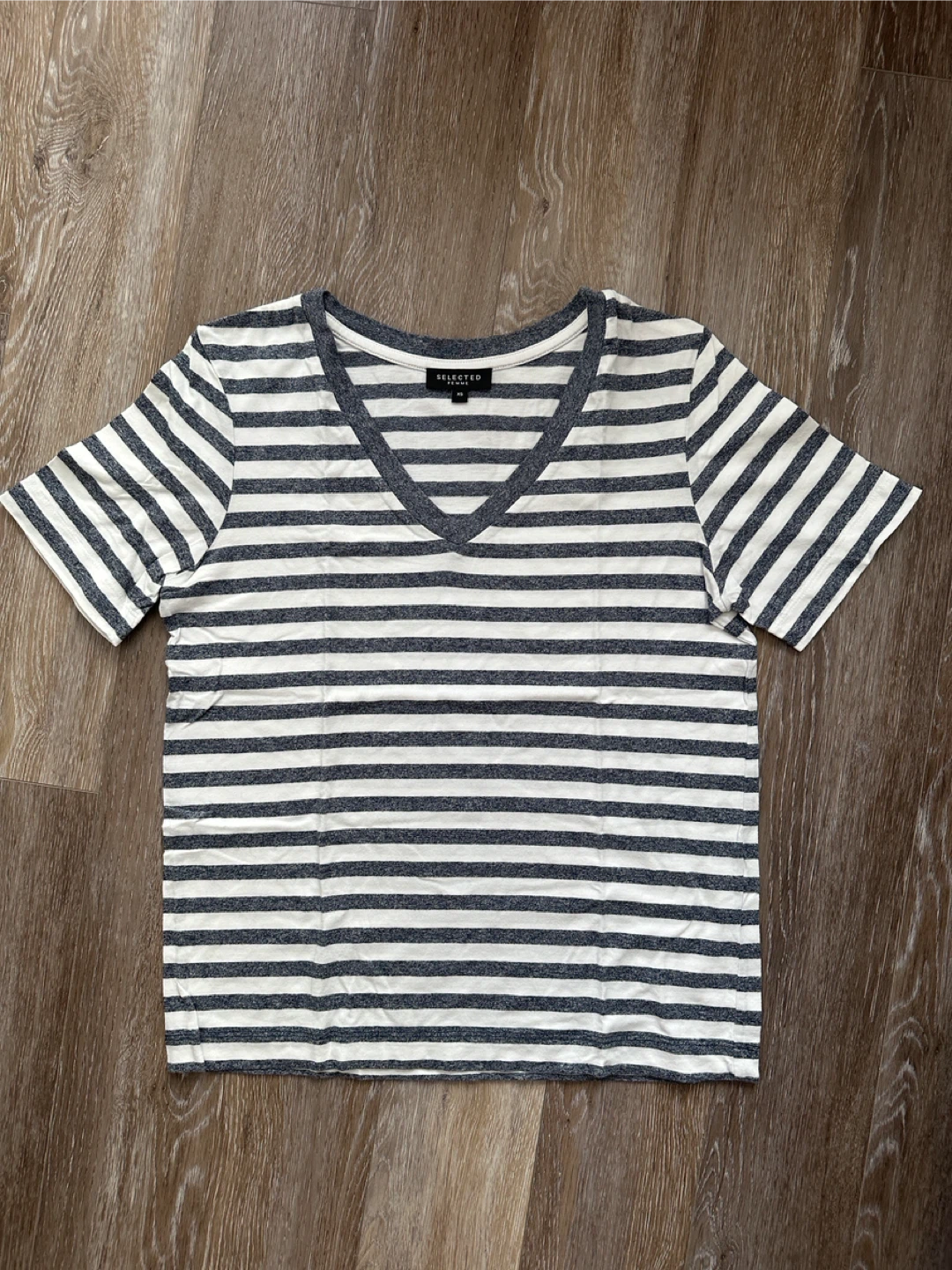 Selected Femme Striped V-Neck T-Shirt XS