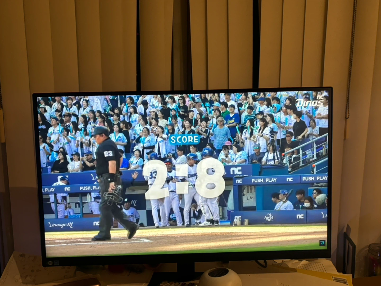 Samsung ViewFinity S7 Monitor - photo 2