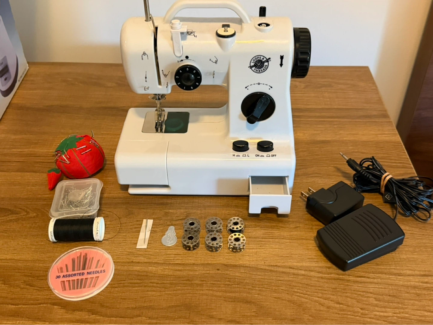 Sewing Machine + sewing accessories
