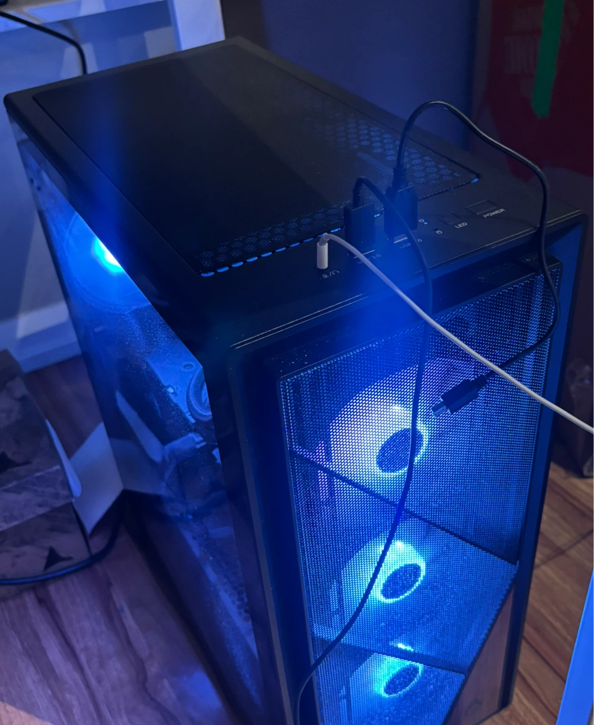 AZZA Forest 370 Mid Tower ATX Gaming PC Case - photo 2