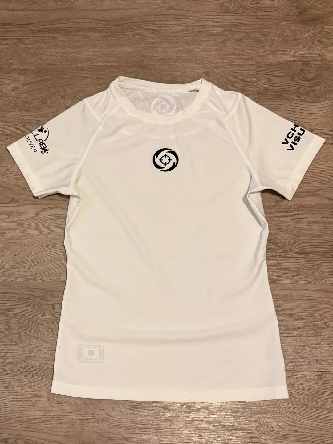 VCHAN VISUALS T-shirt