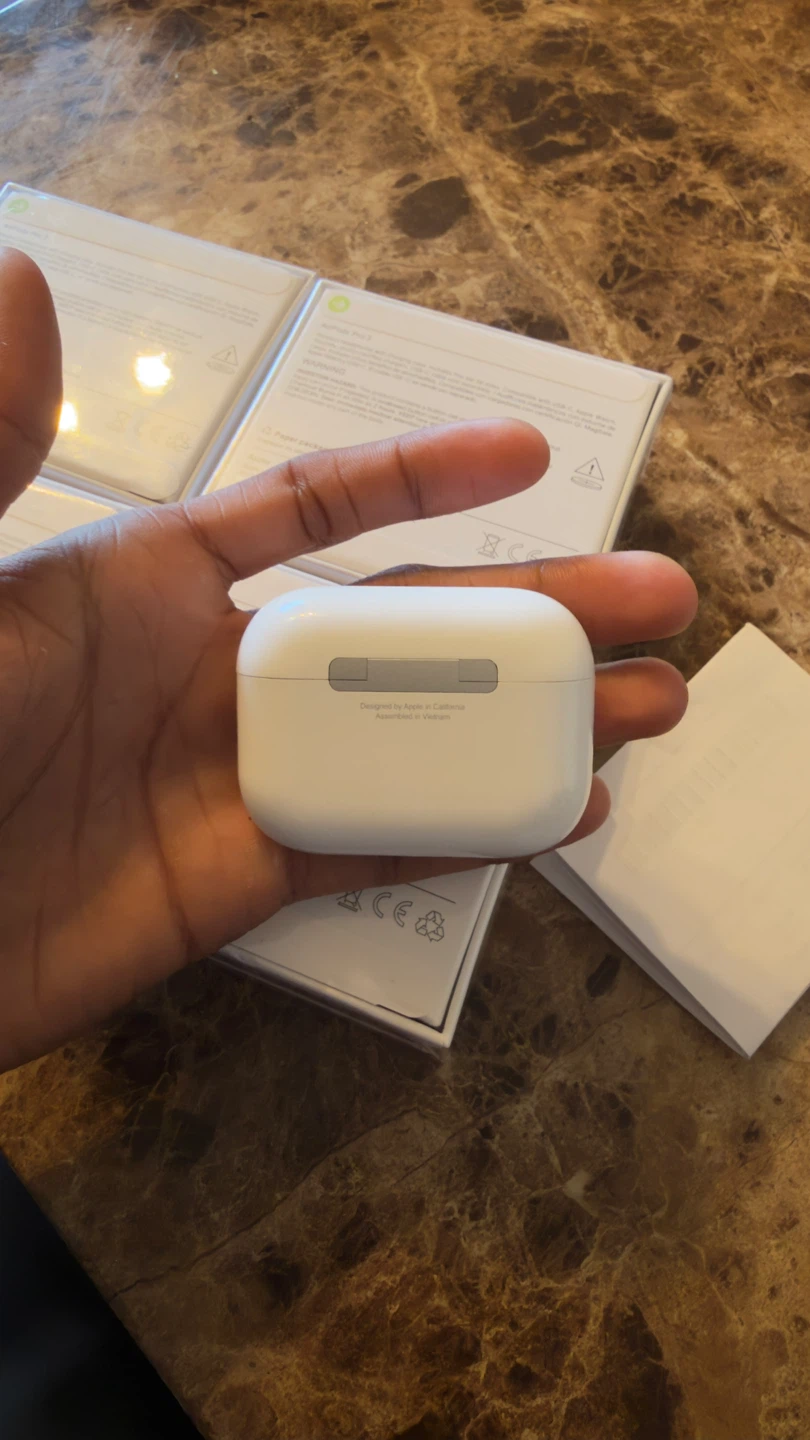 AirPods pro 3 - photo 2