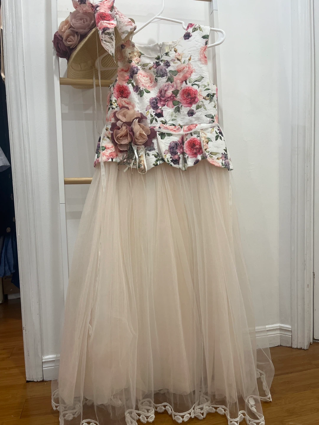 Mialona Girls Dress with Hat - Size 12A - photo 2