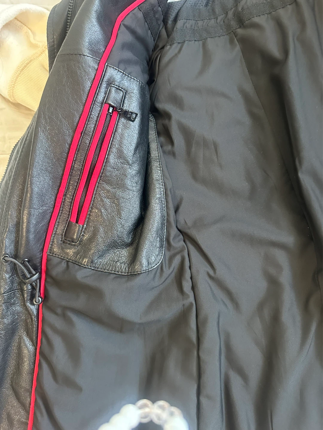 Danier Black Leather Jacket - photo 4