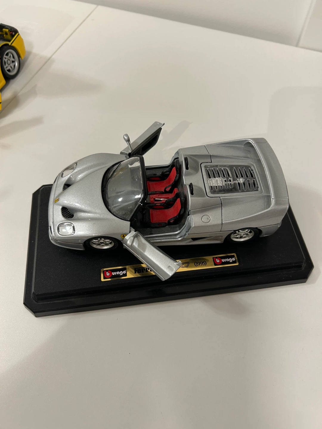 3 model cars - photo 3