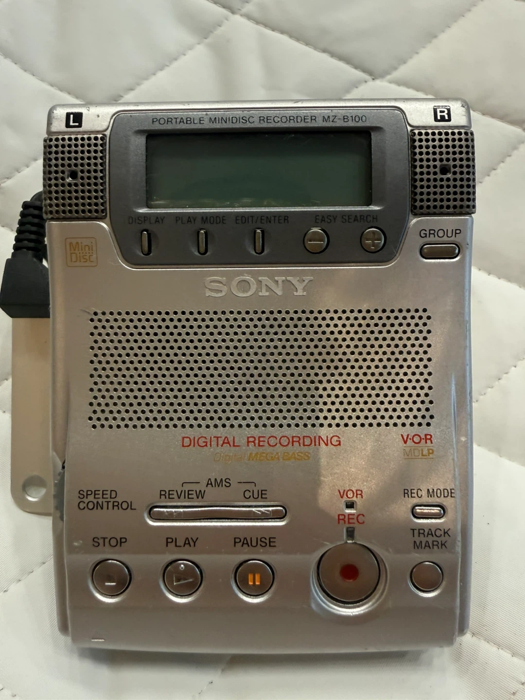 Sony MZ-B100 Portable MiniDisc Recorder