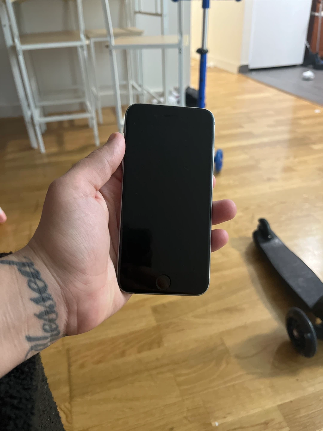 Apple iPhone 6S