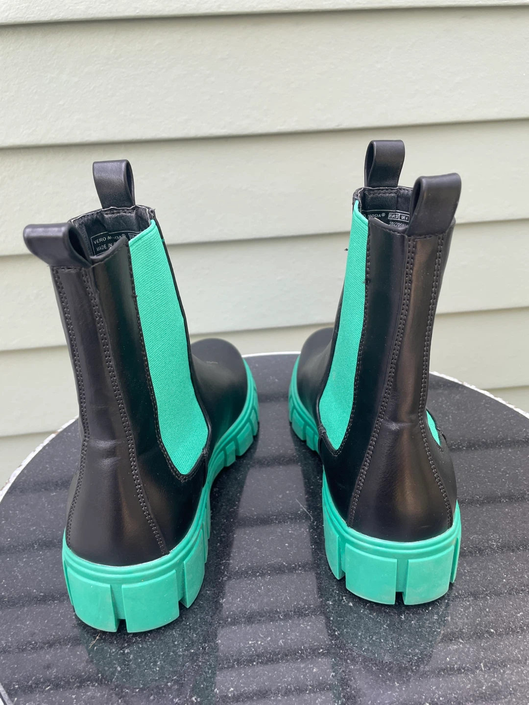 Vera moda Black Chelsea Boots with Green Sole - photo 5