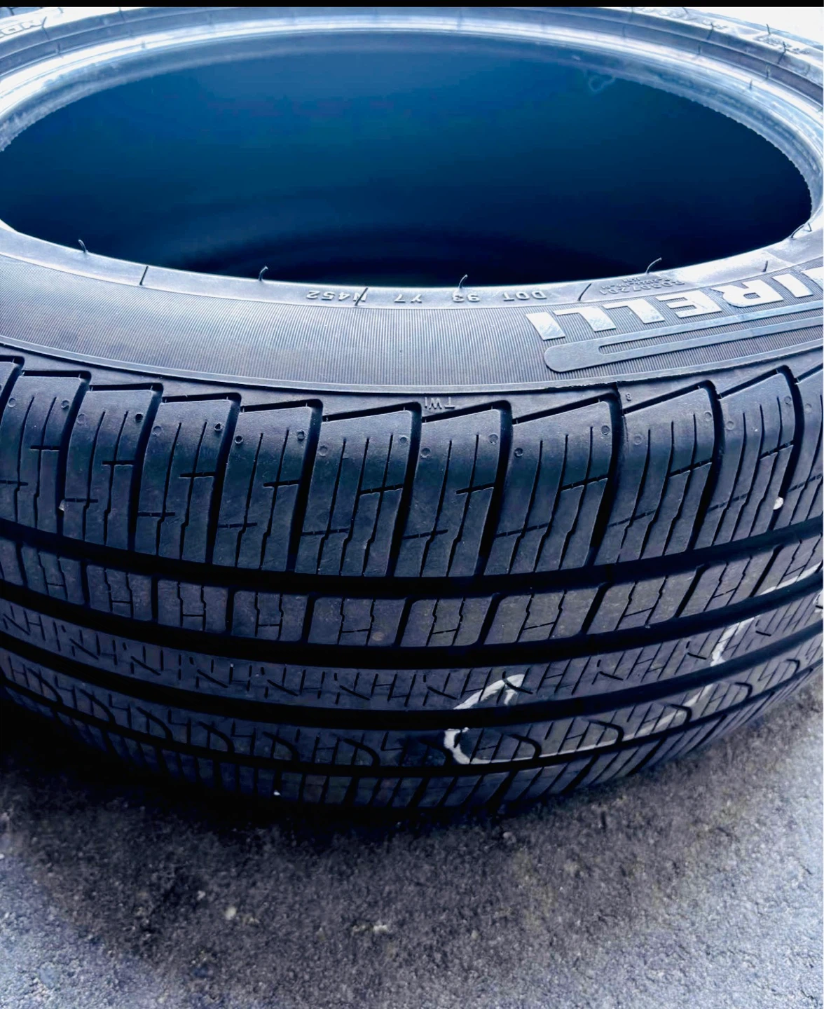 Like New Pirelli 225/50 R18 All Season Run Flat Tires