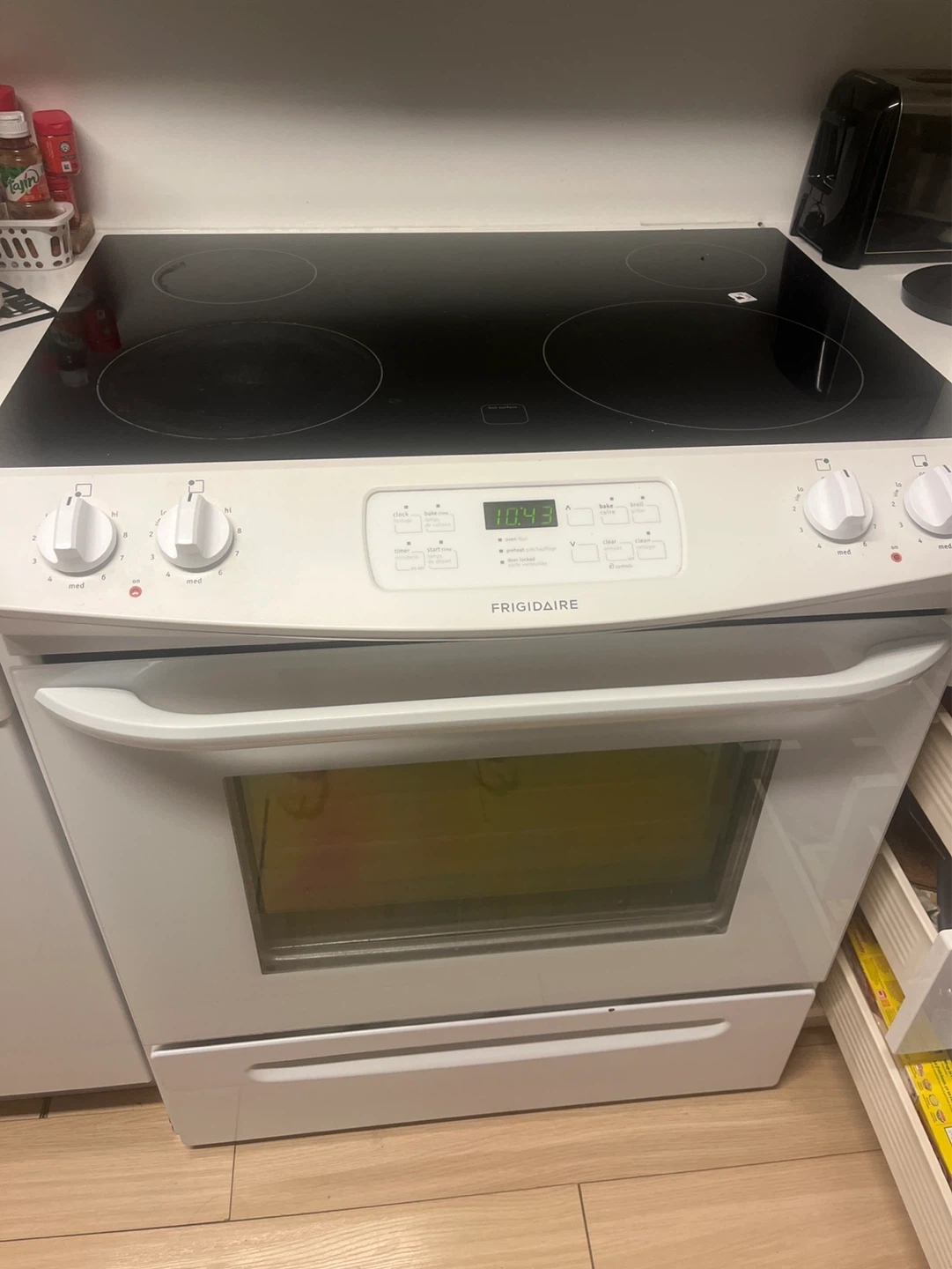 Frigidaire Electric Range Oven