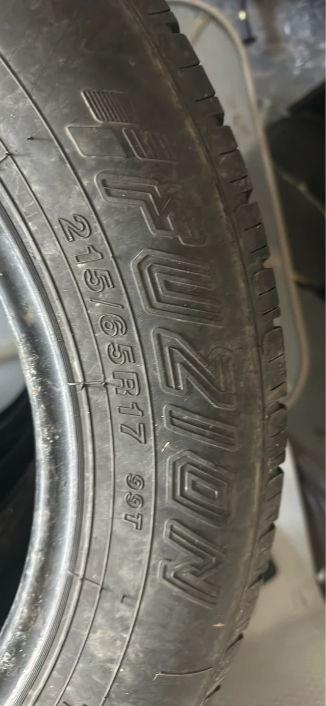 4x Firestone Firehawk 215/65R17 99T Tires - photo 4