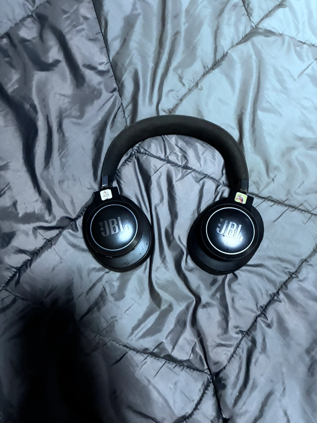 JBL Live 770NC headphones - photo 2