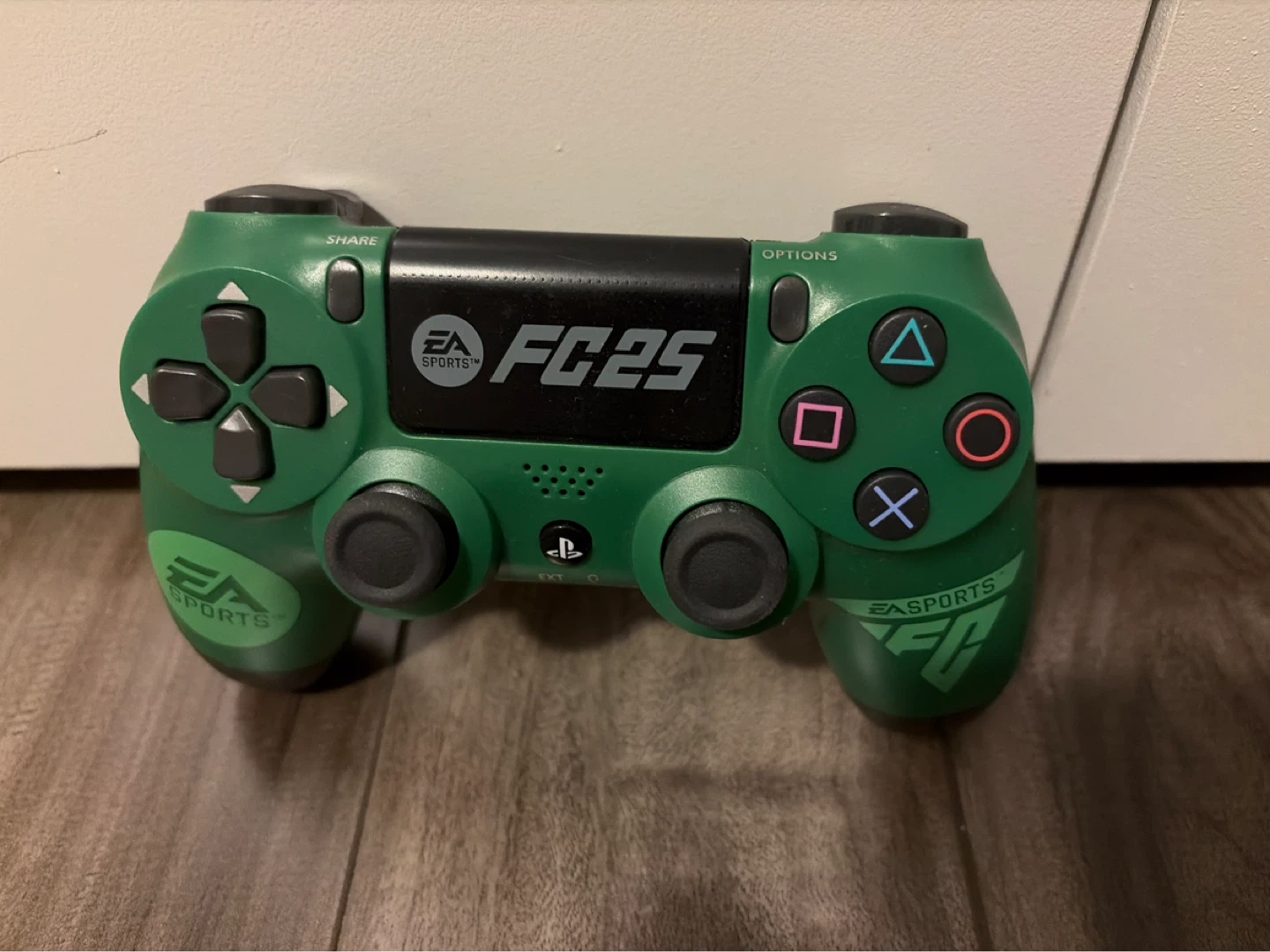 Sony DualShock 4 Wireless Controller - Green FC25 Edition