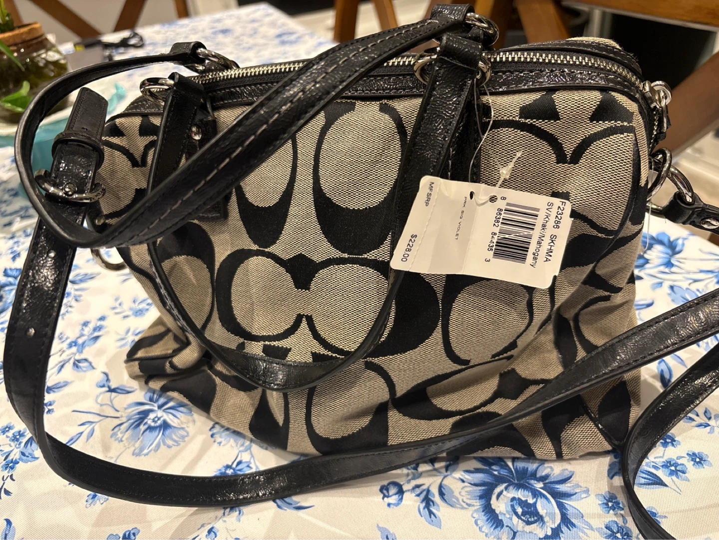Coach Signature Canvas Satchel Bag - photo 2