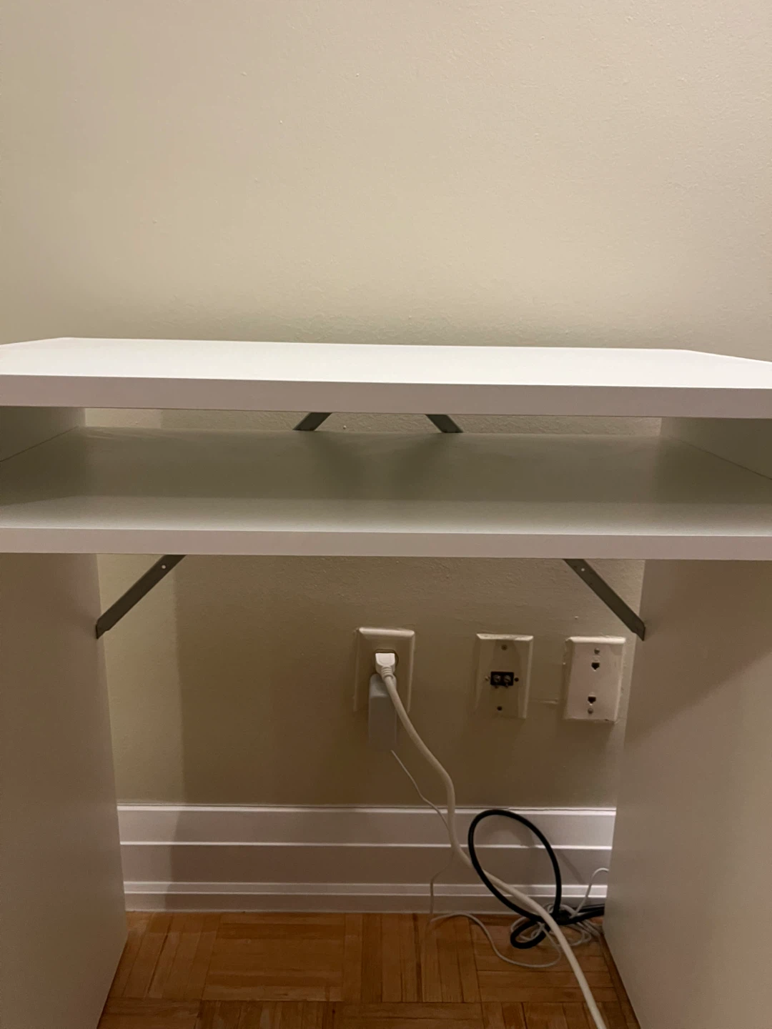 White Desk with Shelf - photo 2
