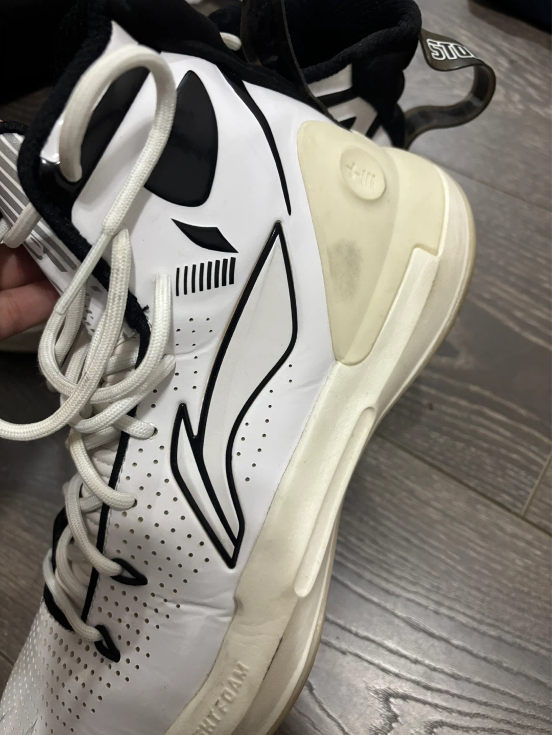 Li-Ning Basketball Shoes - photo 3