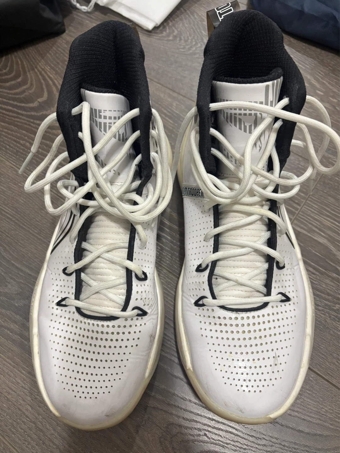 Li-Ning Basketball Shoes