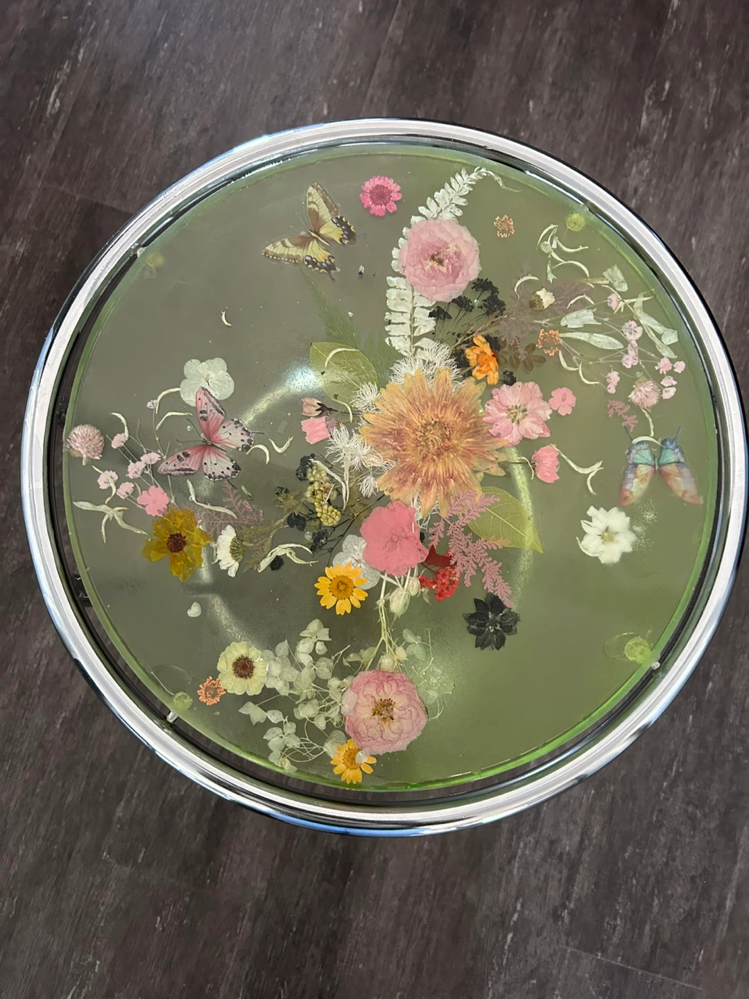 Floral Resin Accent Table - photo 4
