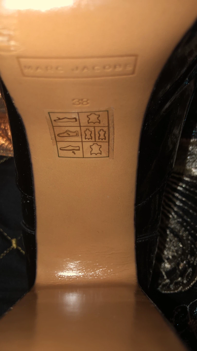 Real Marc Jacobs Patent Leather Platform Lace-Up Heels - Size 38 - photo 5