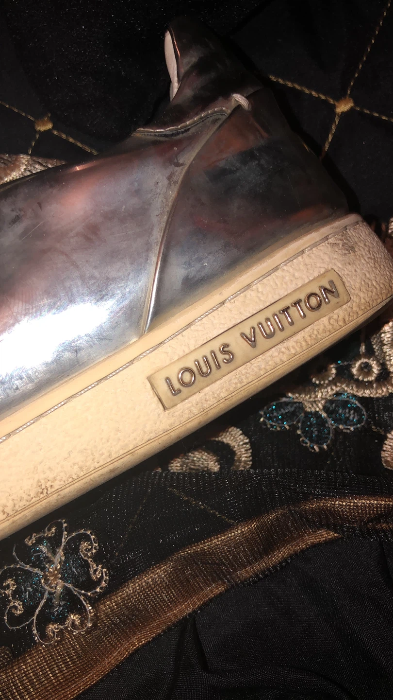 Real Louis Vuitton Silver Sneakers - photo 3