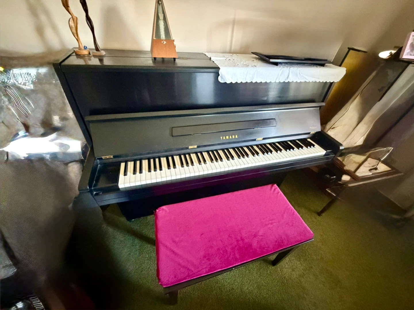 Yamaha Upright Piano with Bench - photo 2