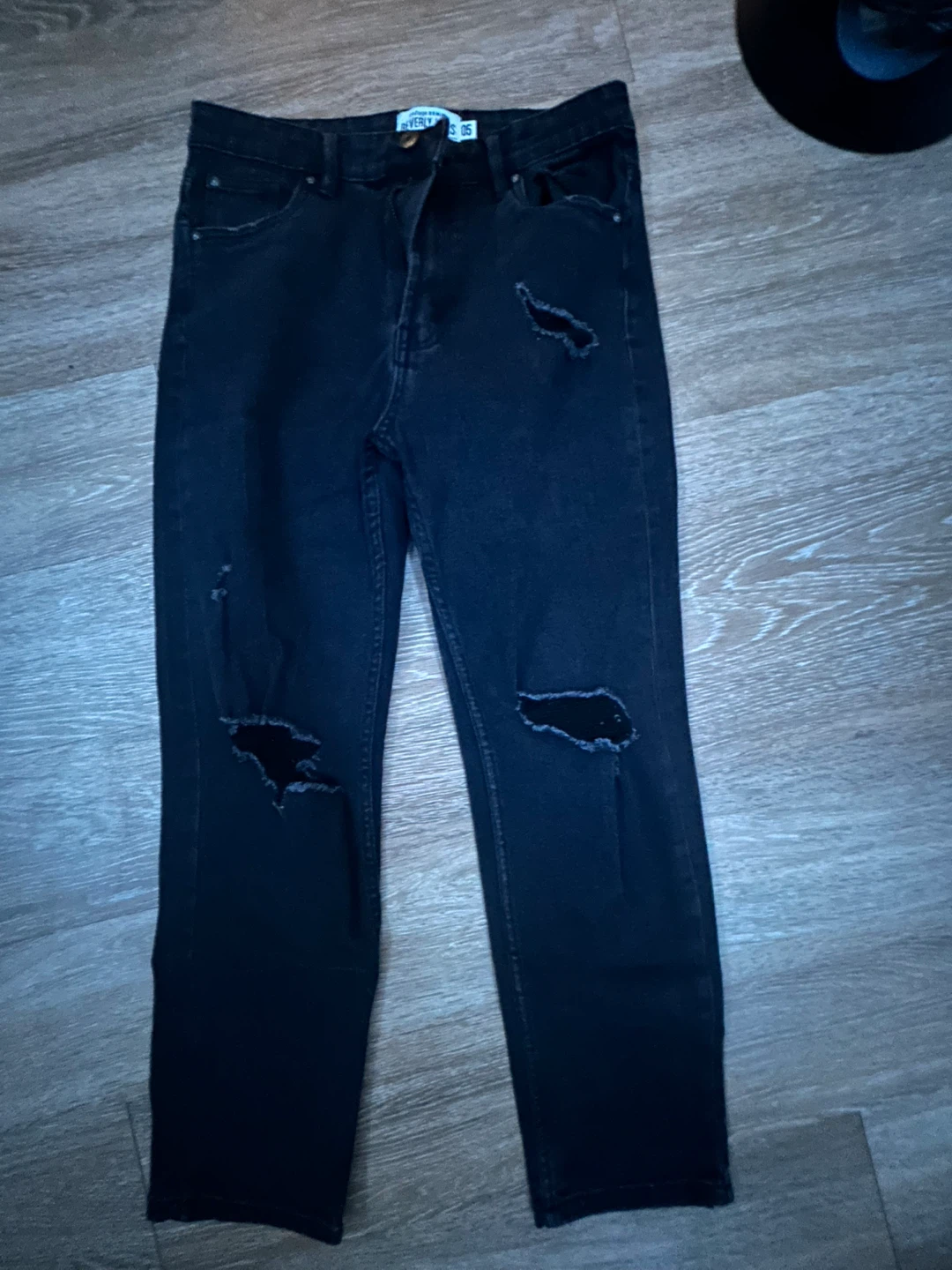 Refuge Denim Beverly Hills Black Ripped Jeans Size 05