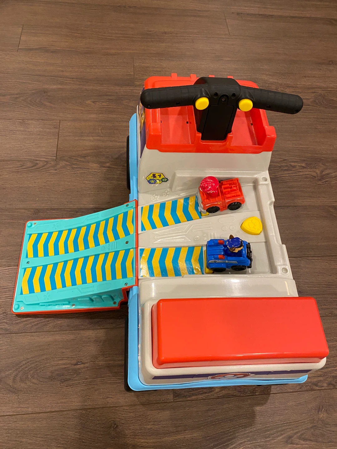 Paw Patrol Ride-On Truck Toy - photo 3