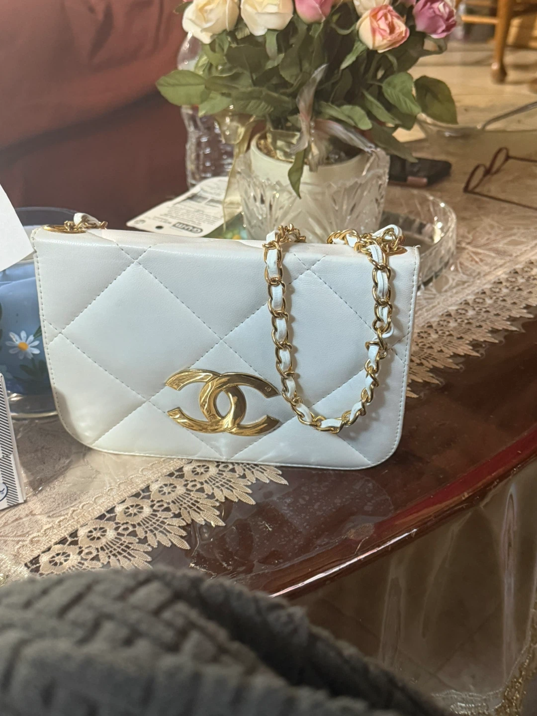 Women’s white Chanel Crossbody Bag - photo 5