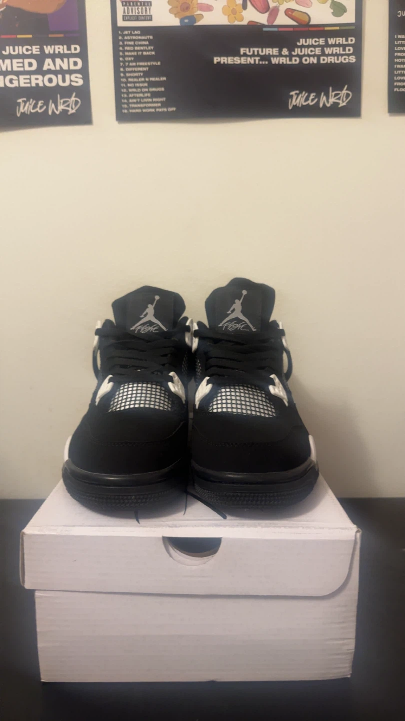 Brand New Jordan 4 White Thunders M11/W13 - photo 2