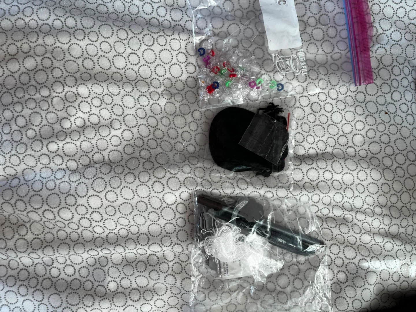 Huge rainbow loom kit! - photo 5