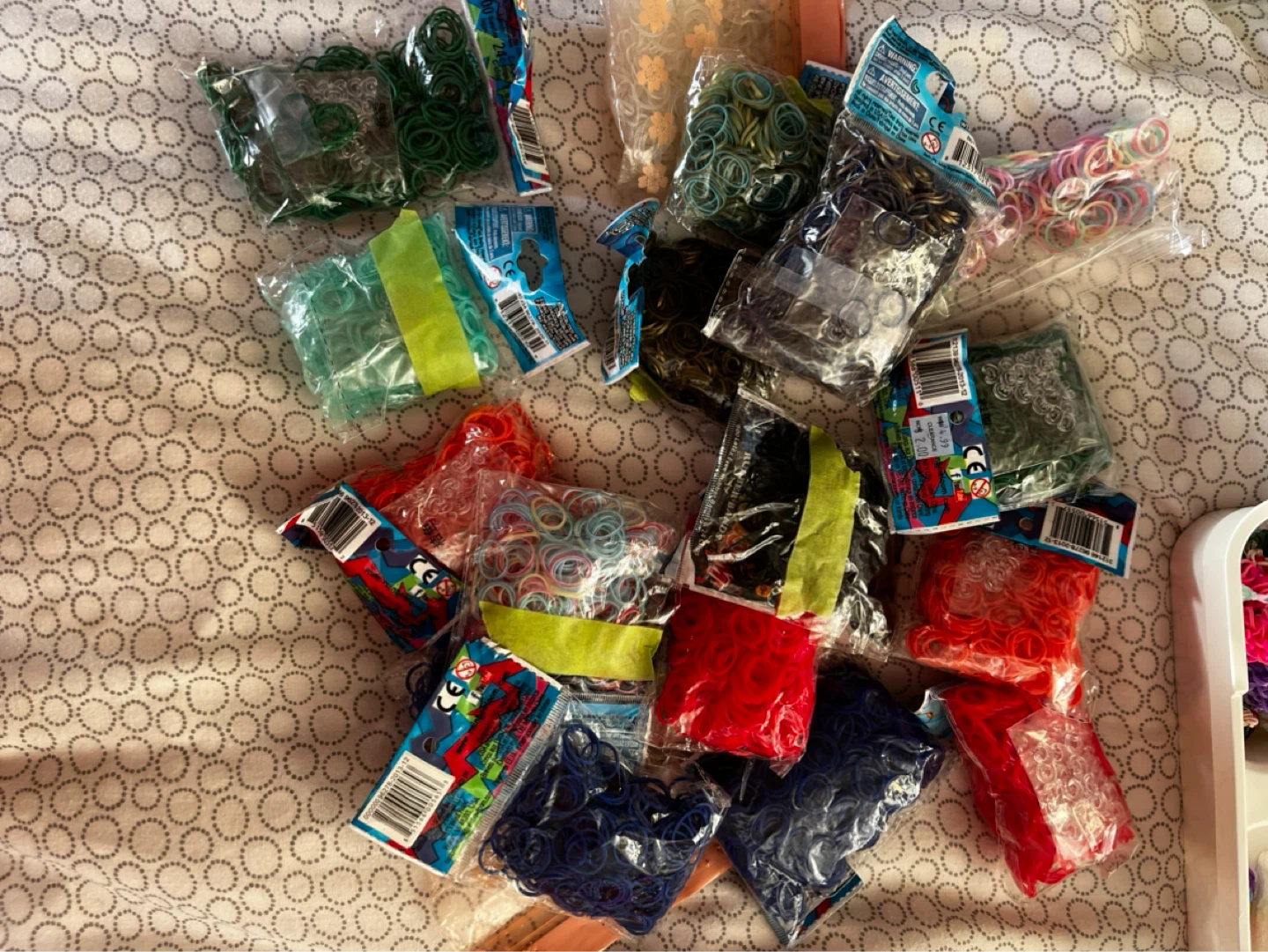 Huge rainbow loom kit! - photo 3