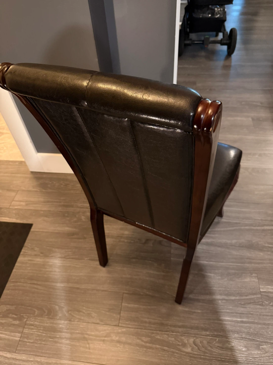 Black Side Table & 1 chair - photo 2
