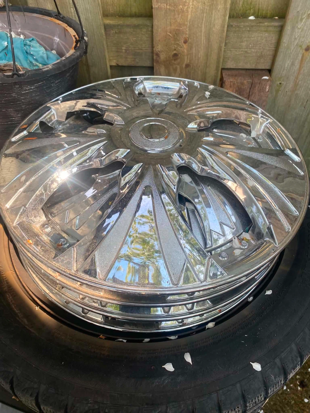 Set of 4 Chrome Hubcaps